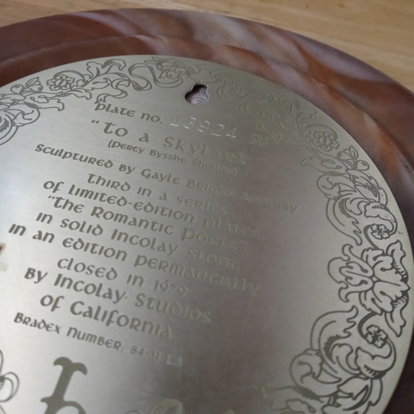 Sculptured by Gayle Bright Appleby 🍎Plate no.13924 Limited Edition 1979. - Picture 2 of 12